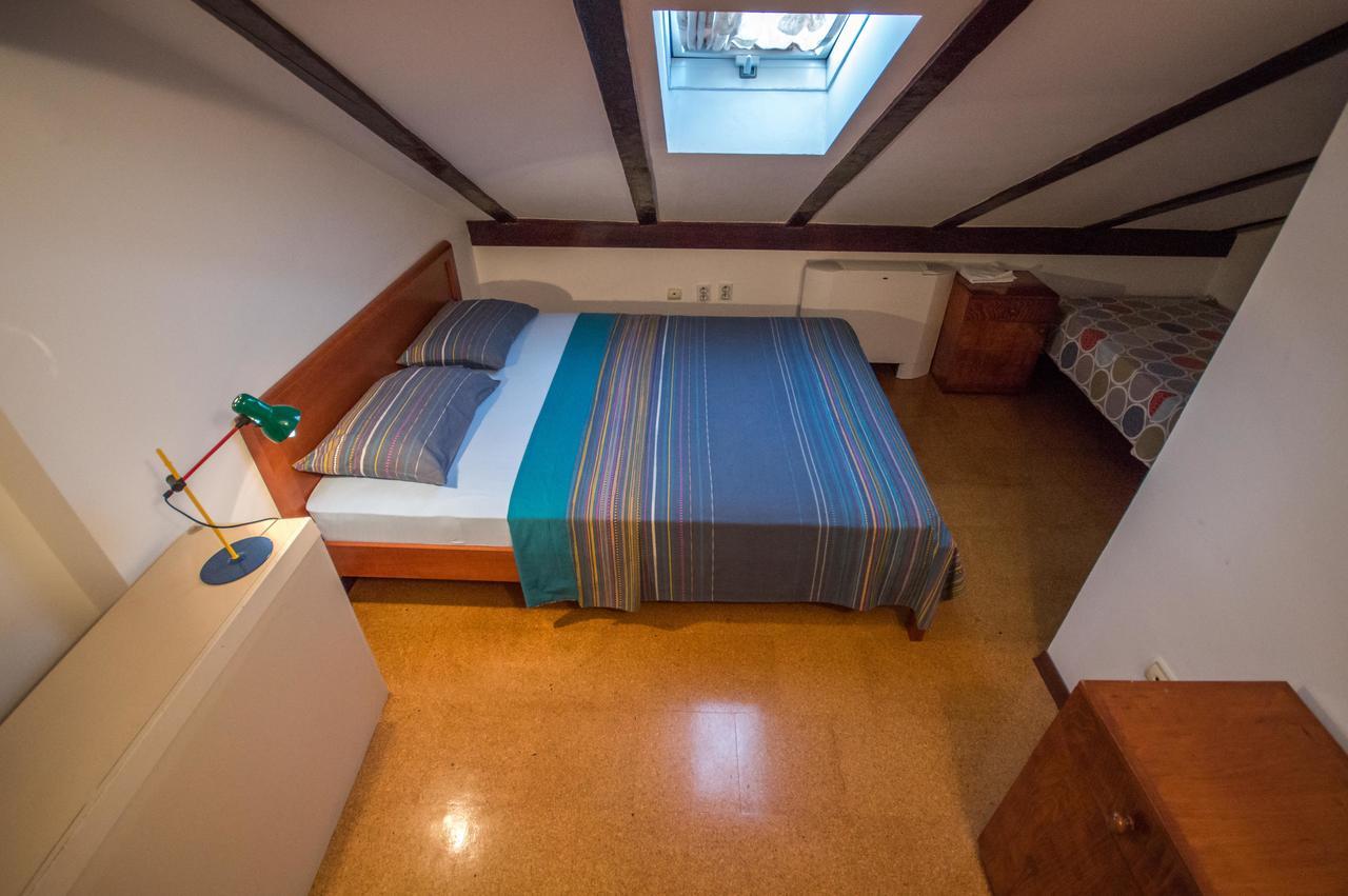 Apartment Kiwi โกตอร์ ภายนอก รูปภาพ